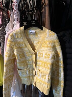 GANNI Yellow Logo Jacquard V-Neck Cardigan size XXS 🍋🍋🍋